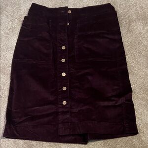 Elegant Corduroy Skirt in Deep Purple